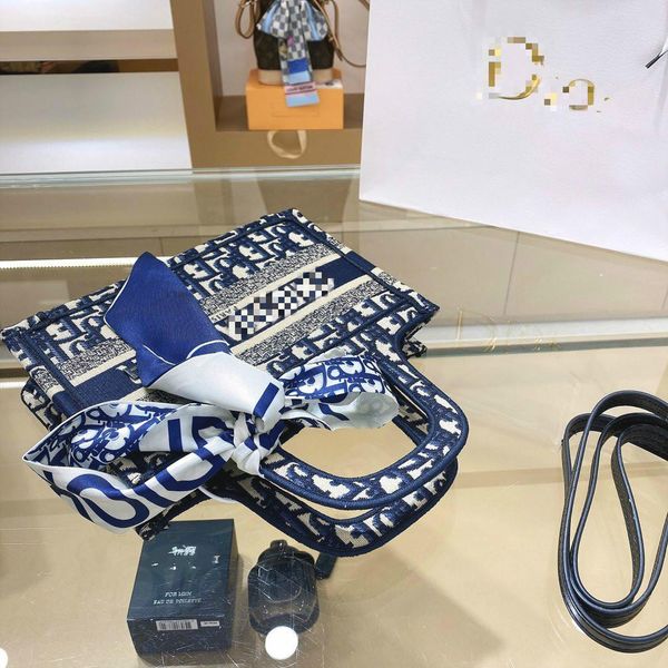 202 solds womens bags designers handbags purses shoulder bags mini chain bag designers crossbody bags messenger tote bag clutch bag ga33, Golden;silver
202 solds womens bags designers handbags purses shoulder bags mini chain bag designers crossbody bags messenger tote bag clutch bag ga33, Golden;silver