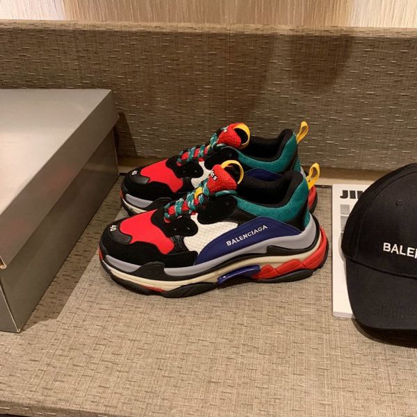 87designer to create casual and comfortable all-match sports shoes, travel shoes outsole non-slip design with original box delivery, Black
87designer to create casual and comfortable all-match sports shoes, travel shoes outsole non-slip design with original box delivery, Black