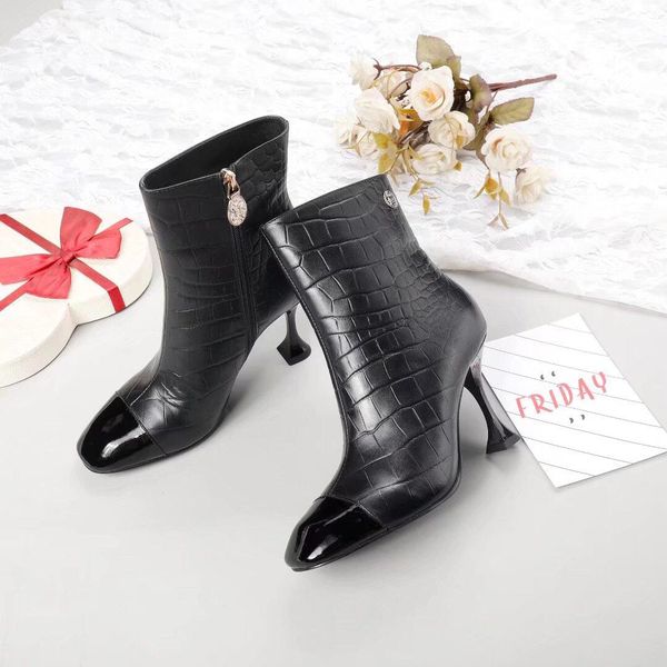 2020f limited edition custom new british wind wild personality high-heeled bare boots british wind martin boots women's shoes
2020f limited edition custom new british wind wild personality high-heeled bare boots british wind martin boots women's shoes