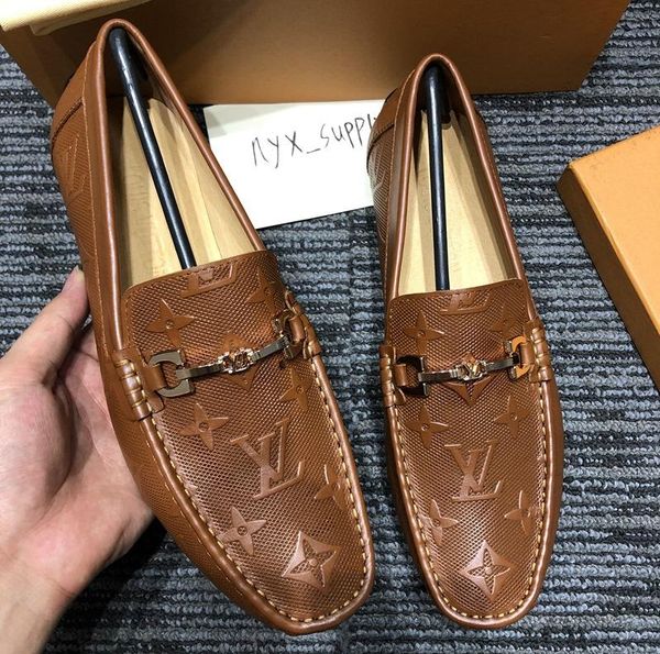 2020z autumn fashion lazy shoes low to help comfortable business casual shoes, fashion wild sports shoes, original box delivery
2020z autumn fashion lazy shoes low to help comfortable business casual shoes, fashion wild sports shoes, original box delivery