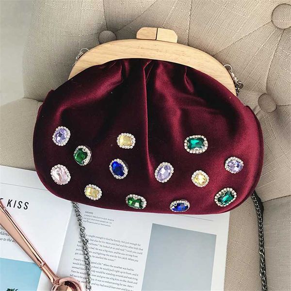 women handbags crystal pearl clutch bags luxury tote retro pink red evening bag velour wedding chain purse ladies messenger bags
women handbags crystal pearl clutch bags luxury tote retro pink red evening bag velour wedding chain purse ladies messenger bags