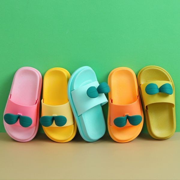 jrrat 2020 summer bean sprouts anti-skid soft sole home indoor shoes children' shoes and outdoor male and female children' slipp, Black;grey
jrrat 2020 summer bean sprouts anti-skid soft sole home indoor shoes children' shoes and outdoor male and female children' slipp, Black;grey