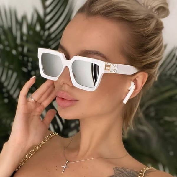 qpeclou 2020 new vintage plastic square silver sunglasses women brand designer fashion color sun glasses female big frame shades, White;black
qpeclou 2020 new vintage plastic square silver sunglasses women brand designer fashion color sun glasses female big frame shades, White;black