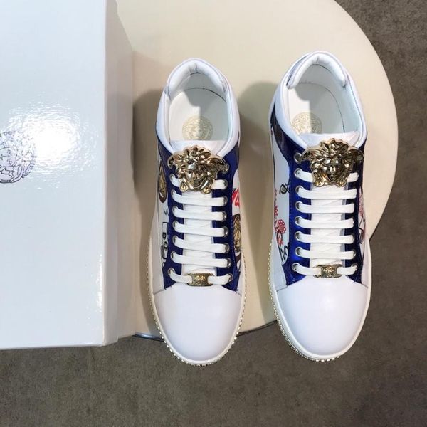 2020p limited edition men's leather embroidered low casual shoes large size fashionable lace up sneakers, size: 38-451, Black
2020p limited edition men's leather embroidered low casual shoes large size fashionable lace up sneakers, size: 38-451, Black