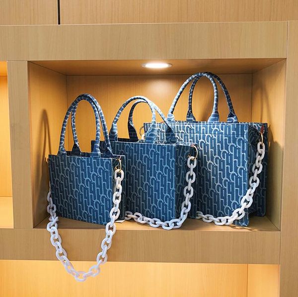Totes Bags Hot Sale Women 3 Size Handbags Lady Shipping Bags Fashion Crossbody Designer Bag
Totes Bags Hot Sale Women 3 Size Handbags Lady Shipping Bags Fashion Crossbody Designer Bag