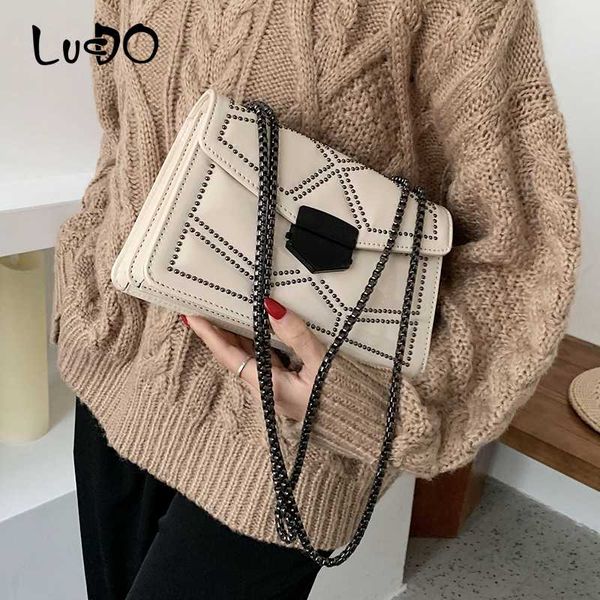 lucdo chain shoulder messenger bag patent leather glossy crossbody bags for women 2020 fashion handbags and purses sac a main
lucdo chain shoulder messenger bag patent leather glossy crossbody bags for women 2020 fashion handbags and purses sac a main