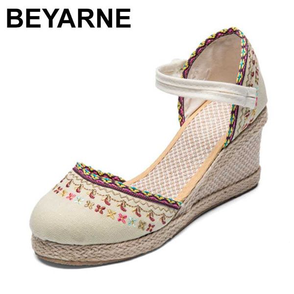beyarne women traditional beijing fabric shoe 2020 spring bordered embroidery cotton shoe casual buckle wedges women sandals, Black
beyarne women traditional beijing fabric shoe 2020 spring bordered embroidery cotton shoe casual buckle wedges women sandals, Black