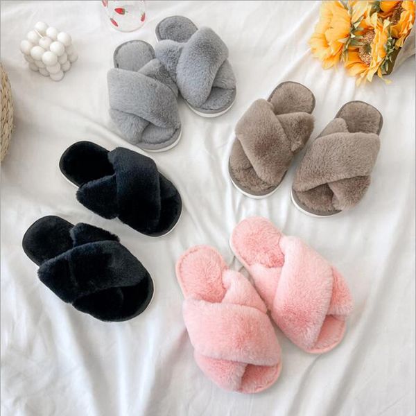 winter children shoes home indoor slippers girls fur shoes warm kids girls home fashion casual mother child slippers new, Black;grey
winter children shoes home indoor slippers girls fur shoes warm kids girls home fashion casual mother child slippers new, Black;grey