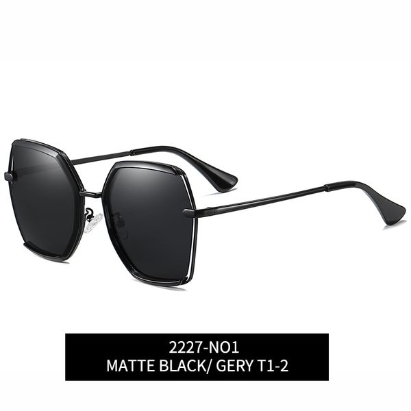 2020 new fashion multilateral sunglasses for men and women 2230 travel street pgraphy polarizing sunglasses delivery, White;black
2020 new fashion multilateral sunglasses for men and women 2230 travel street pgraphy polarizing sunglasses delivery, White;black