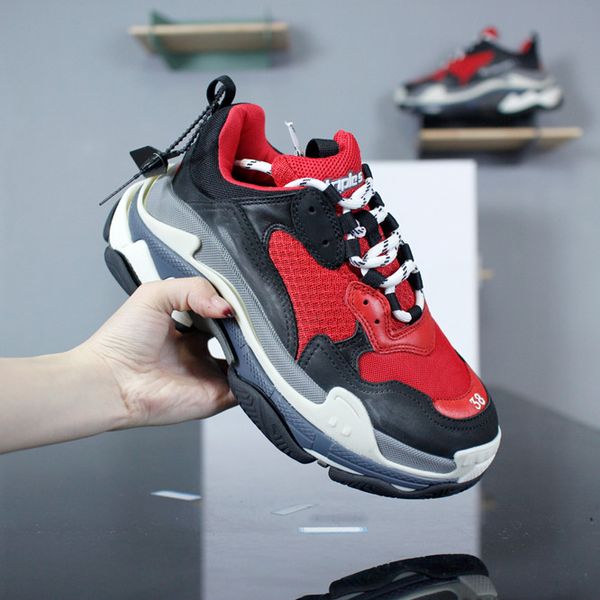 triple s red black (pre-distressed) 516440-w09o7-6576 red black womens trainers running shoes for mens basketball schoenen size 36-45, White;red
triple s red black (pre-distressed) 516440-w09o7-6576 red black womens trainers running shoes for mens basketball schoenen size 36-45, White;red