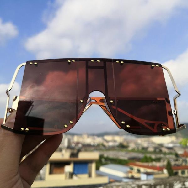 women oversized goggles sunglasses 2020 brand designer female mirror visor mask sun glasses for men one piece shield shades fml, White;black
women oversized goggles sunglasses 2020 brand designer female mirror visor mask sun glasses for men one piece shield shades fml, White;black