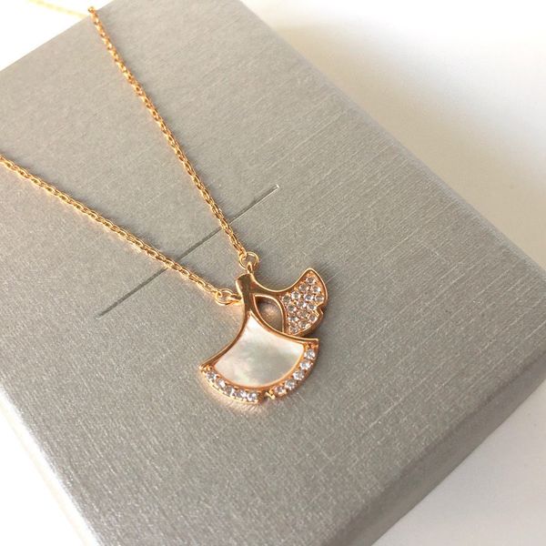 popular styles are listed simultaneously in singapore ginkgo biloba fan-shaped necklaces are of and fashionable., Silver
popular styles are listed simultaneously in singapore ginkgo biloba fan-shaped necklaces are of and fashionable., Silver