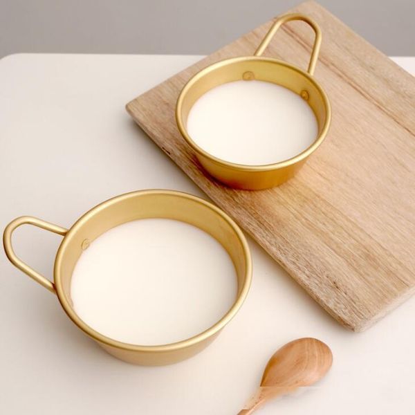 gold color korean traditional aluminum round rice bowl wine cup with handle for korean rice wine cup lx1901
gold color korean traditional aluminum round rice bowl wine cup with handle for korean rice wine cup lx1901