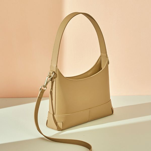 korean niche crescent underarm women's 2020 new genuine leather shoulder crossbody bag
korean niche crescent underarm women's 2020 new genuine leather shoulder crossbody bag