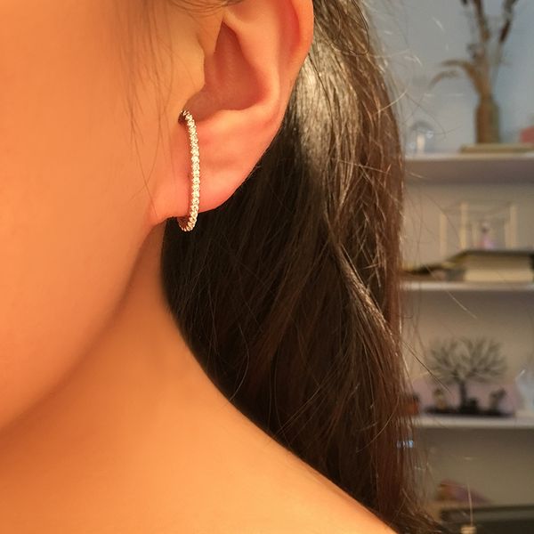 Earrings Famous Fashion Rhinestone Round Earrings Vintage Jewelry for Woman Party Gift
Earrings Famous Fashion Rhinestone Round Earrings Vintage Jewelry for Woman Party Gift
