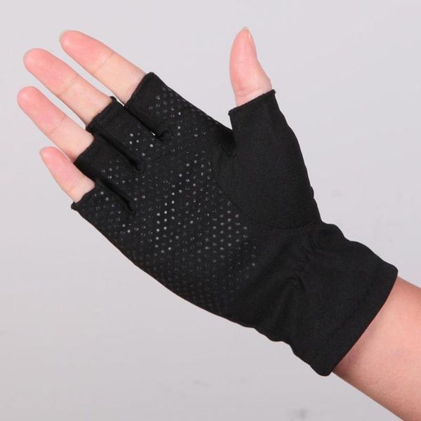 2020 summer sun protection gloves male thin breathable anti-slip driving gloves anti-uv half fingers man mittens, Blue;gray
2020 summer sun protection gloves male thin breathable anti-slip driving gloves anti-uv half fingers man mittens, Blue;gray
