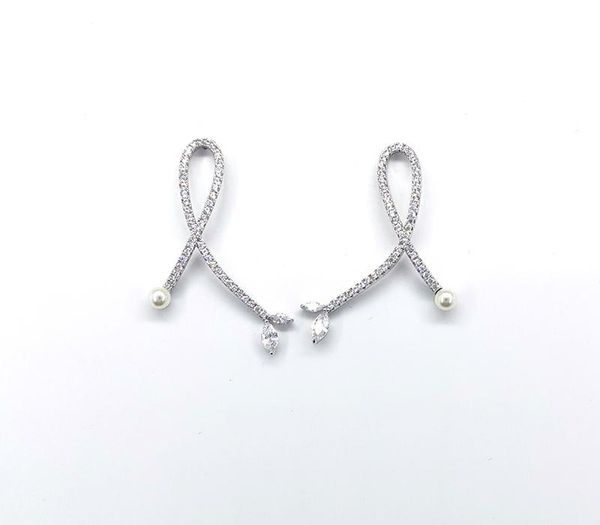 fashionable popular geometric zircon pearl earrings shiny cross earrings two88, Golden;silver
fashionable popular geometric zircon pearl earrings shiny cross earrings two88, Golden;silver