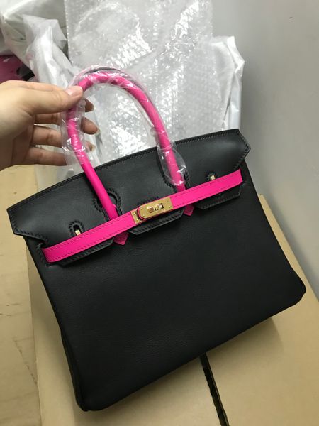 factory whosale 2tones design briikn purse25cm by order,fully handmade with swift leather,wax thread,fast delivery
factory whosale 2tones design briikn purse25cm by order,fully handmade with swift leather,wax thread,fast delivery