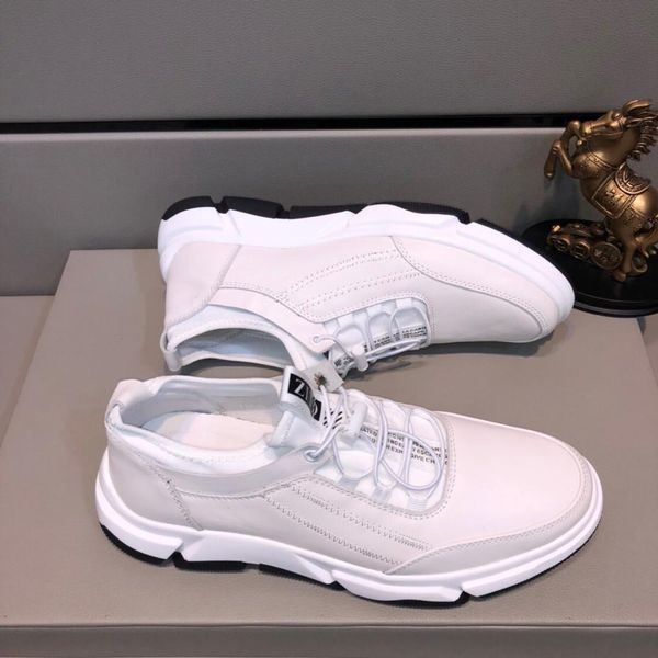 2021u new custom men 's fashion platform breathable running casual shoes ,street fashion casual shoes ,original box packaging 38 -44, Black 
2021u new custom men 's fashion platform breathable running casual shoes ,street fashion casual shoes ,original box packaging 38 -44, Black