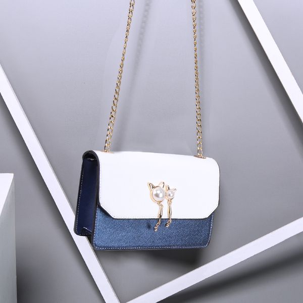 high-quality pu leather chain mobile phone shoulder british fashion simple small square bag women's designer crossbody bgb-87
high-quality pu leather chain mobile phone shoulder british fashion simple small square bag women's designer crossbody bgb-87