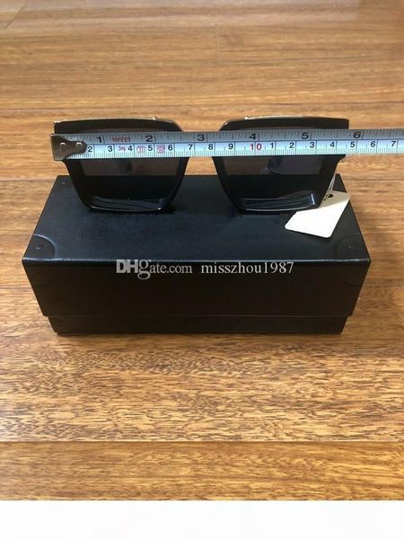 горячая luxury миллионера m96006wn солнцезащитные очки полный кадр vintage дизайнерские солнцезащитные очки для мужчин блестящий золотой лог, White;black
горячая luxury миллионера m96006wn солнцезащитные очки полный кадр vintage дизайнерские солнцезащитные очки для мужчин блестящий золотой лог, White;black