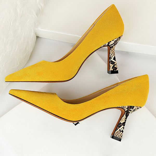 2020 women 7.5cm high heels shoes office yellow snake print snakeskin low heels scarpins pumps serpentine plus size 34-43 shoes, Black
2020 women 7.5cm high heels shoes office yellow snake print snakeskin low heels scarpins pumps serpentine plus size 34-43 shoes, Black