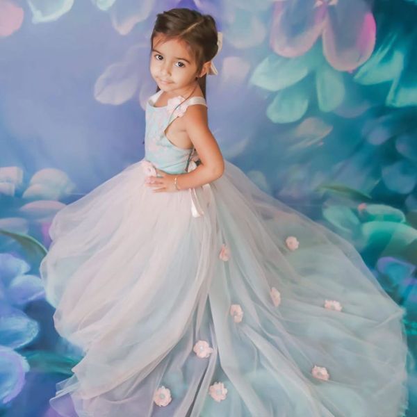 backless lace 2020 flower girl dresses ball gown hand made flowers little girl wedding dresses vintage communion pageant dresses gowns f2144, White;blue
backless lace 2020 flower girl dresses ball gown hand made flowers little girl wedding dresses vintage communion pageant dresses gowns f2144, White;blue
