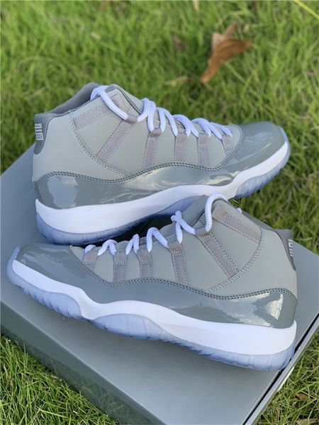 2020 authentic 11 cool grey medium white real carbon fiber men basketball shoes sports sneakers with original box 378037-001
2020 authentic 11 cool grey medium white real carbon fiber men basketball shoes sports sneakers with original box 378037-001