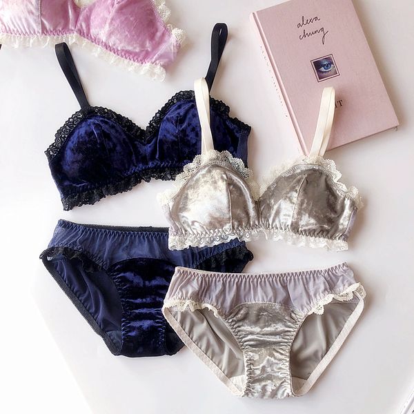 wriufred velvet patchwork lace bralette winter comfortab bra set women underwear triangle cup push up bra lingerie set, Red;black
wriufred velvet patchwork lace bralette winter comfortab bra set women underwear triangle cup push up bra lingerie set, Red;black