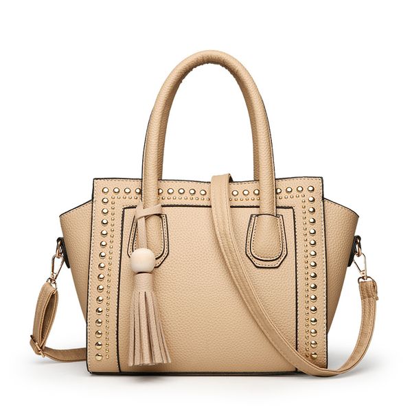 new summer new hand tassled women's bag riveting nail shoulder cross-body shell bag
new summer new hand tassled women's bag riveting nail shoulder cross-body shell bag