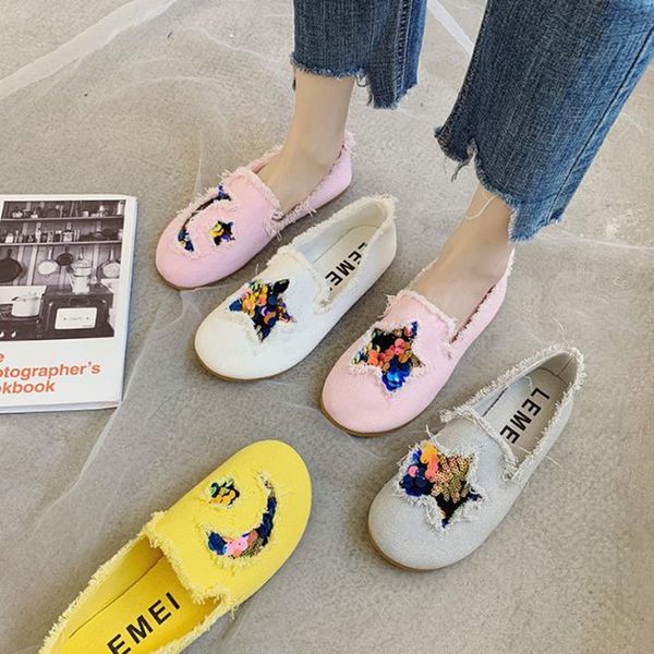2020 spring and summer doudou shoes flat bottom round head small white cloth shoes one foot lazy fisherman woman, Black
2020 spring and summer doudou shoes flat bottom round head small white cloth shoes one foot lazy fisherman woman, Black