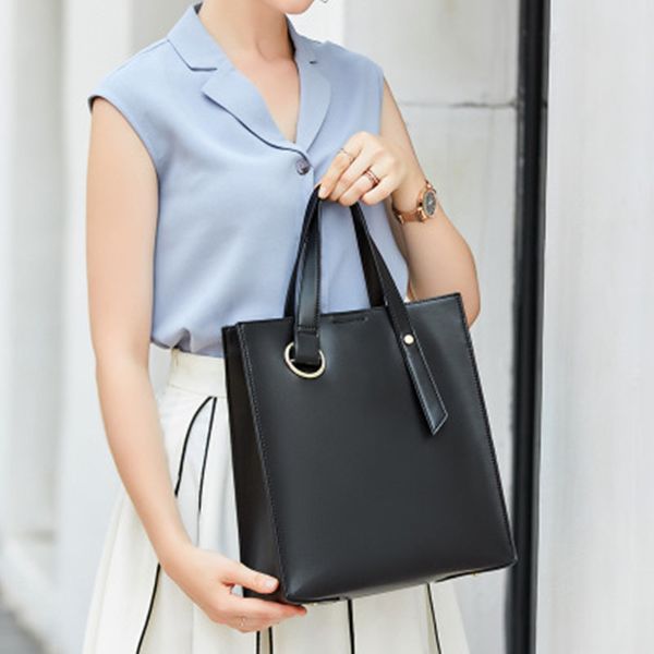 casual leather women's handbag 2020 new luxury women shoulder bags designer female crossbody messenger bag lady totes bag femme
casual leather women's handbag 2020 new luxury women shoulder bags designer female crossbody messenger bag lady totes bag femme
