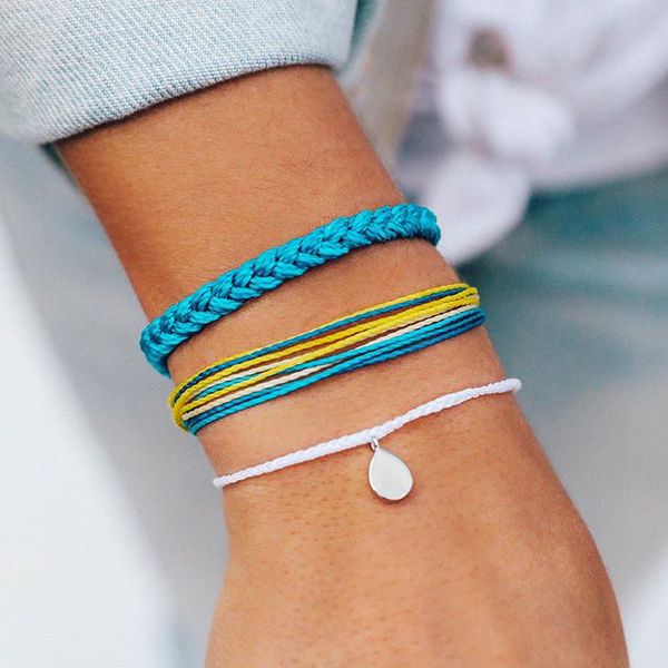s1690 fashion jewelry hand-woven bracelet water drop bead pendant thread bracelet 3pcs/set, Golden;silver
s1690 fashion jewelry hand-woven bracelet water drop bead pendant thread bracelet 3pcs/set, Golden;silver