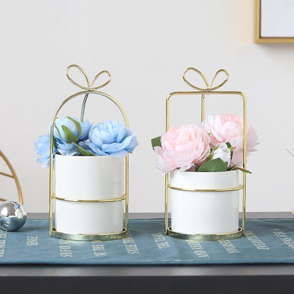 modern white ceramic tabledecorative vase with metal frame home office decor succulent plant potted artificial flower holder
modern white ceramic tabledecorative vase with metal frame home office decor succulent plant potted artificial flower holder