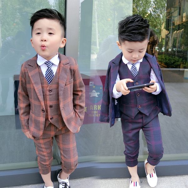 new boys formal suits for wedding brand england style kids fashion party tuxedos boys gentlemen blazer vest pants 3pcs suit set, Blue
new boys formal suits for wedding brand england style kids fashion party tuxedos boys gentlemen blazer vest pants 3pcs suit set, Blue