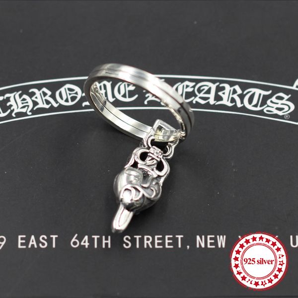 s925 sterling silver keychain personalized classic punk wind hip-hop domineering holy sword ring shape send lover gift jewelry
s925 sterling silver keychain personalized classic punk wind hip-hop domineering holy sword ring shape send lover gift jewelry