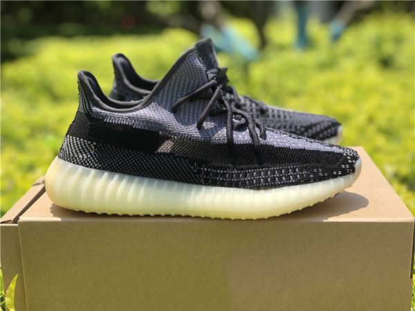 new release authentic v2 sneakers carbon oreo fz5000 mens women running shoes come with og box
new release authentic v2 sneakers carbon oreo fz5000 mens women running shoes come with og box