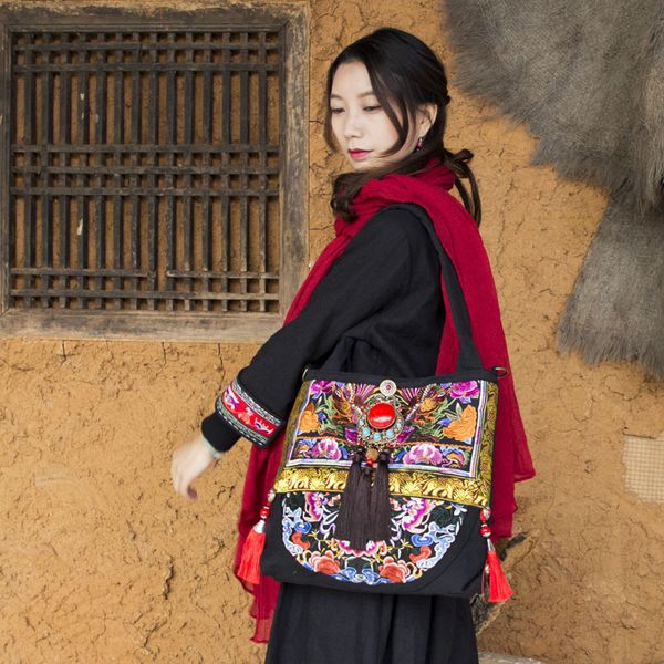 original embroidery women bags ethnic canvas shoulder bags boho messenger bag 
original embroidery women bags ethnic canvas shoulder bags boho messenger bag