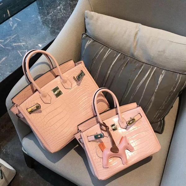 the new style popular in europe and america alligator genuine cow leather women handbag one shoulder crossbody bag
the new style popular in europe and america alligator genuine cow leather women handbag one shoulder crossbody bag