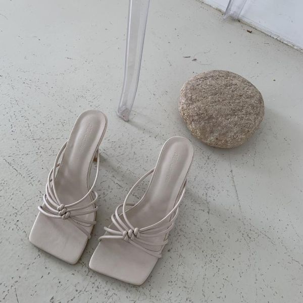 shoes low woman's slippers luxury slides square toe women heels 2020 summer designer high soft thin rome basic fashion rubber, Black
shoes low woman's slippers luxury slides square toe women heels 2020 summer designer high soft thin rome basic fashion rubber, Black