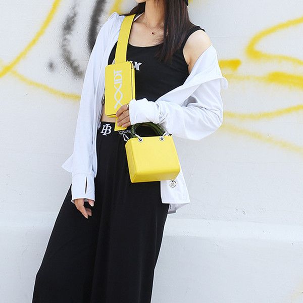 multiple wearing methods shoulder flap bags leisure broadband women's handbag full cool crossbody bag mini small cheat bag letter squar
multiple wearing methods shoulder flap bags leisure broadband women's handbag full cool crossbody bag mini small cheat bag letter squar