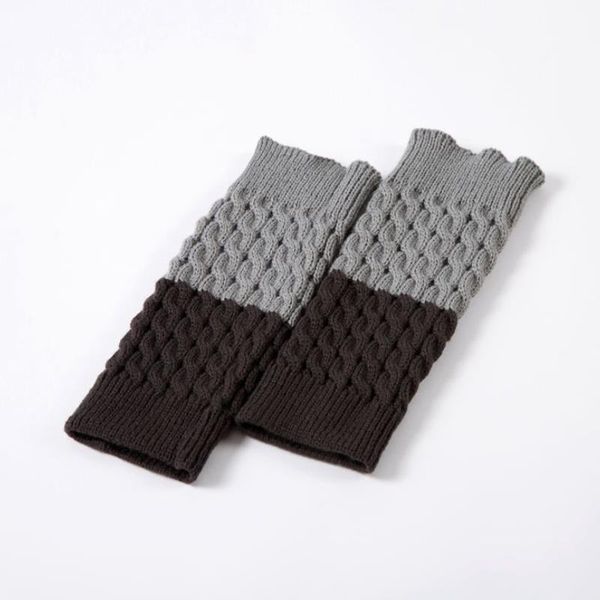 2020 new type double collision color two-color boot cover knitted leg protector cover coloured eight-character twist socks, Black;white
2020 new type double collision color two-color boot cover knitted leg protector cover coloured eight-character twist socks, Black;white