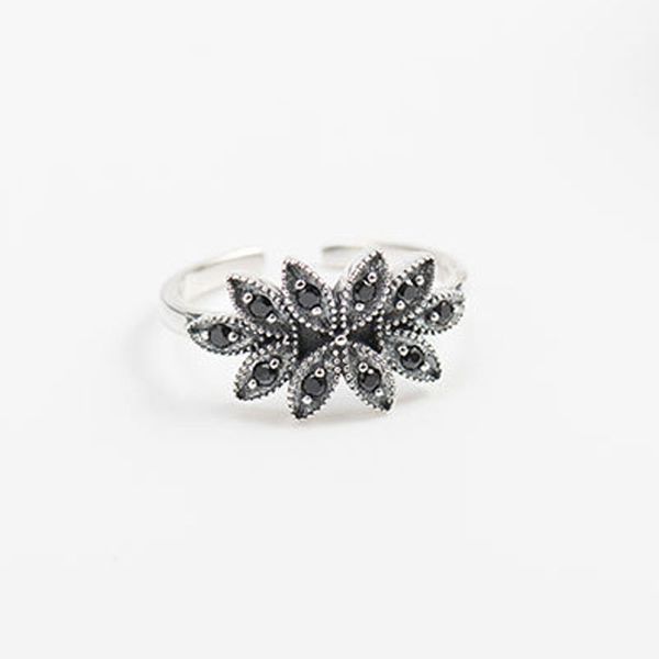 new 925 sterling silver open ring vintage style leaves black clear cz adjustable rings for women fine jewelry gift ymr426
new 925 sterling silver open ring vintage style leaves black clear cz adjustable rings for women fine jewelry gift ymr426