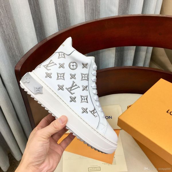 2020 new ladies, stylish print, comfortable and versatile casual sneakers, with boxaf, Red;white
2020 new ladies, stylish print, comfortable and versatile casual sneakers, with boxaf, Red;white