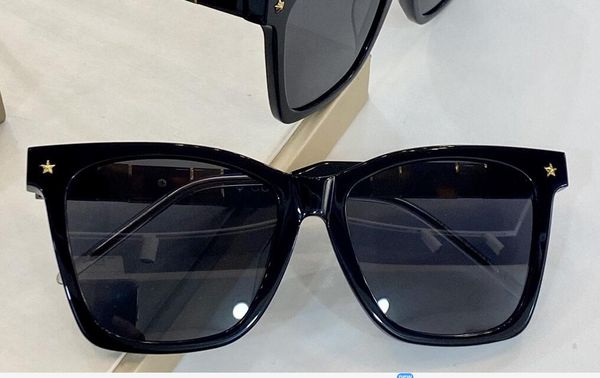 New top quality 0715 mens sunglasses men sun glasses women sunglasses fashion style protects eyes Gafas de sol lunettes de soleil with box
New top quality 0715 mens sunglasses men sun glasses women sunglasses fashion style protects eyes Gafas de sol lunettes de soleil with box