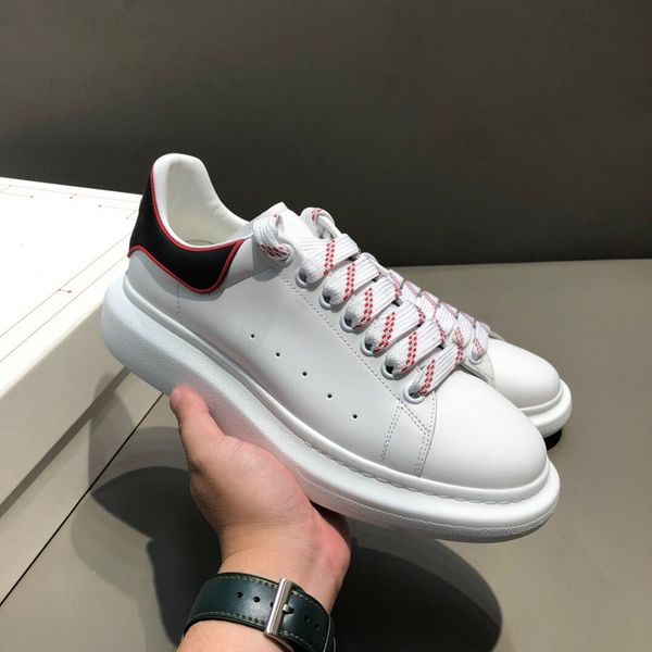 oversized sole platform sneaker white black men women casual shoes luxury designer plate-forme leather sneakers
oversized sole platform sneaker white black men women casual shoes luxury designer plate-forme leather sneakers