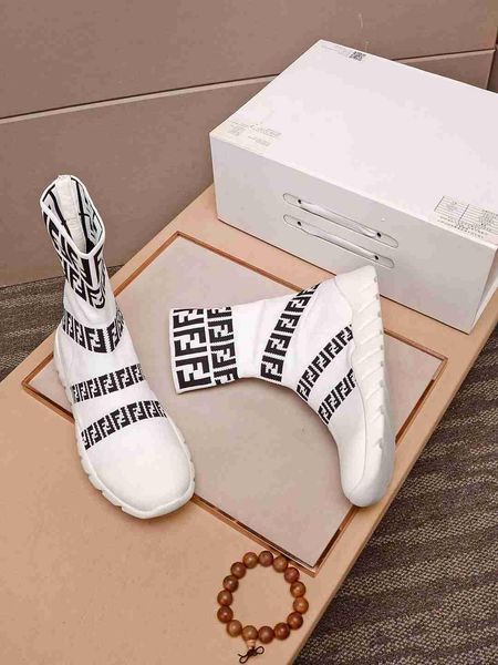 2019 new arrival men flying weaving casual fashion knitted high shoes 110601, Black
2019 new arrival men flying weaving casual fashion knitted high shoes 110601, Black