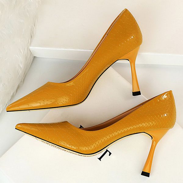 2020 spring autumn elegant women 8cm high heels pumps snakeskin leather club heels valentine drag queen shoes plus size, Black
2020 spring autumn elegant women 8cm high heels pumps snakeskin leather club heels valentine drag queen shoes plus size, Black