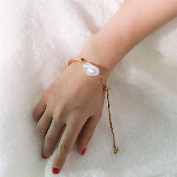 10pcs/lot europe geometric bend adjustable bracelet baroque pearl bangle women slide bead fashion gold hand jewelry accessories, Golden;silver
10pcs/lot europe geometric bend adjustable bracelet baroque pearl bangle women slide bead fashion gold hand jewelry accessories, Golden;silver