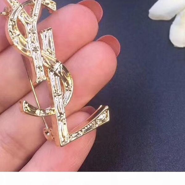 new arrival letter brooch women girls fashion letter brooch suit lapel pin jewelry gift for love high quality, Gray
new arrival letter brooch women girls fashion letter brooch suit lapel pin jewelry gift for love high quality, Gray